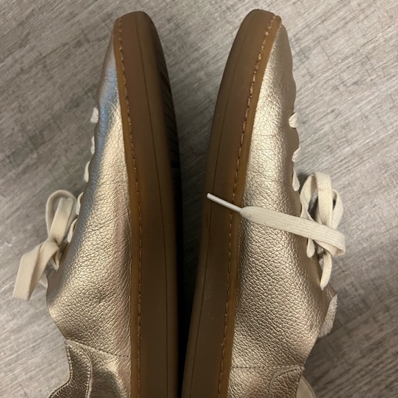 Sam Edelman gold soft leather sneakers size 7 - Picture 5 of 6